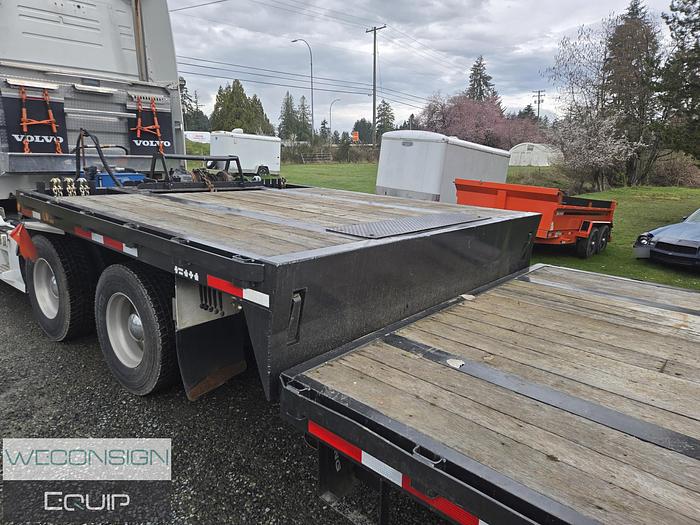 Used 2007 Volvo D12 Wet Kit Truck & Lowboy Trailer