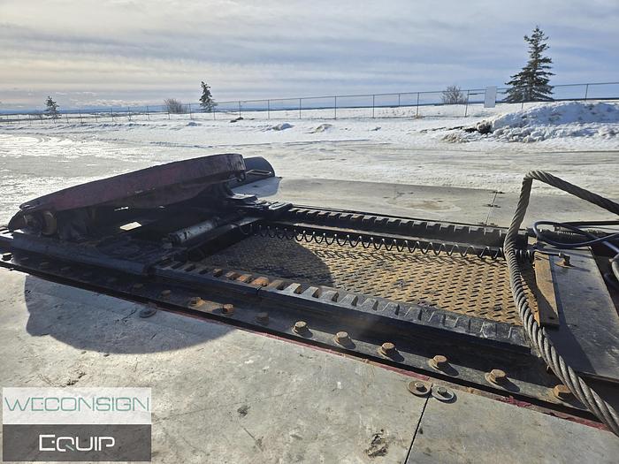 Used 2013 Peterbilt 367 Sleeper Winch Truck