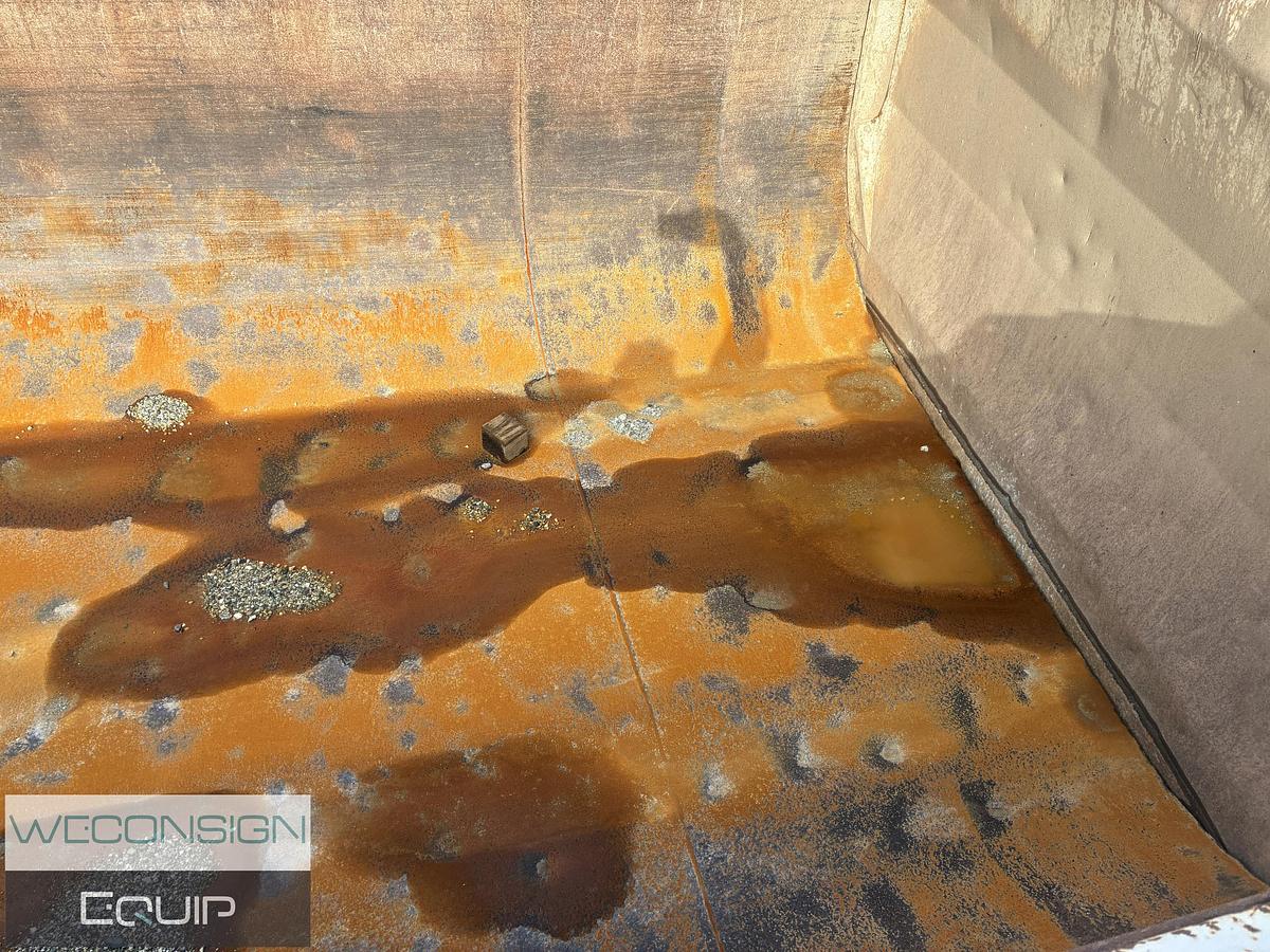 Used 2016 Midland MG37SK3400X End Dump