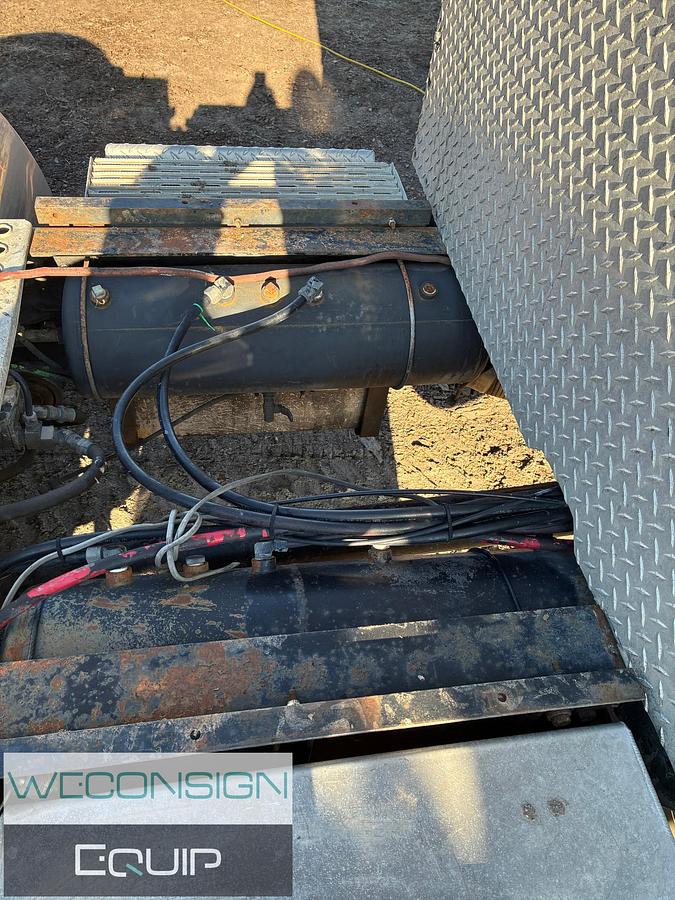 Used 1995 Freightliner FL106