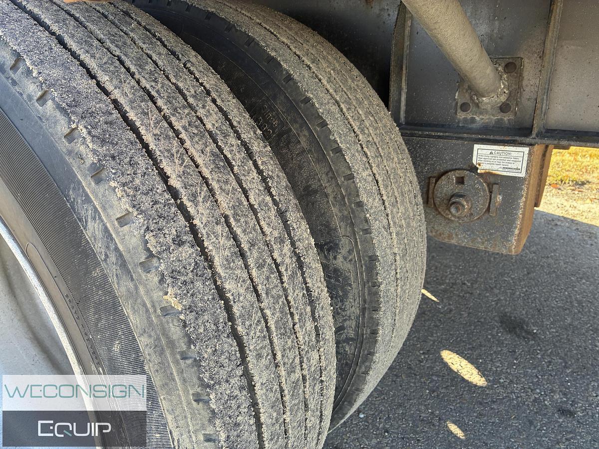 Used 2010 Doepker DC13665-S Step Deck Trailer