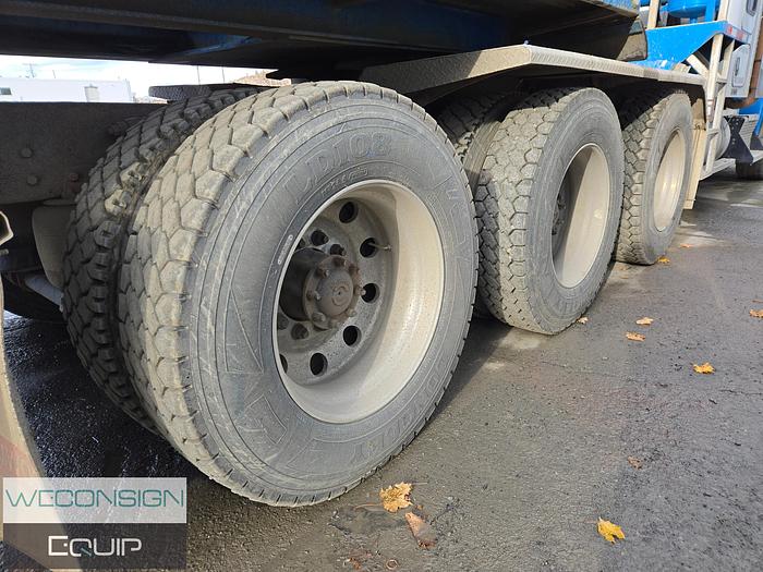 Used 2015 Kenworth T800 Tri Drive Code Semi Vac