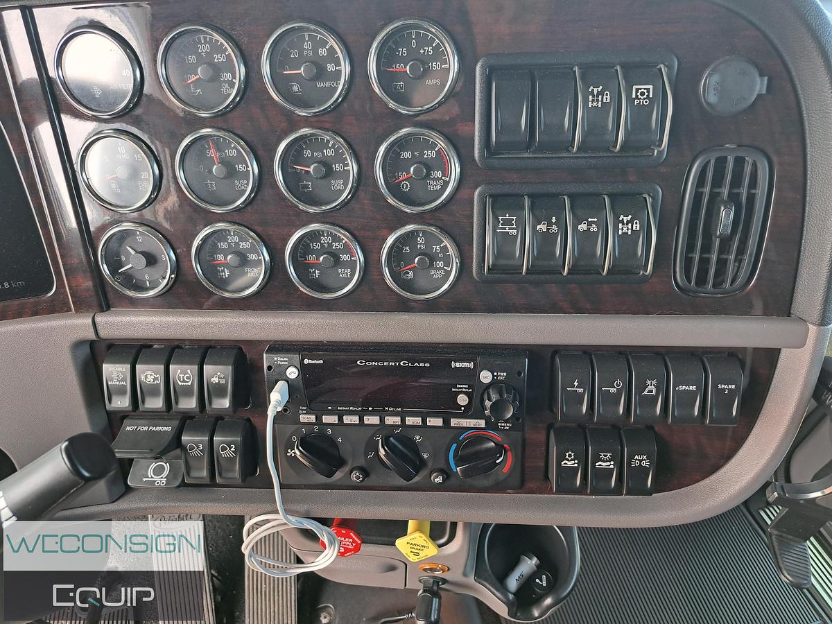 Used 2024 Peterbilt 389 Sleeper Truck Tractor