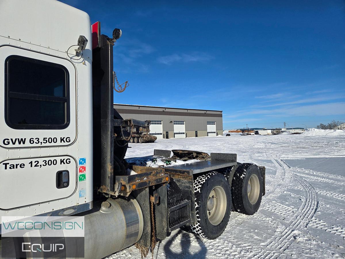 Used 2019 Kenworth T800 Winch Truck