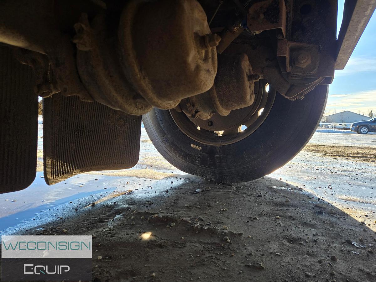 Used 2013 Midland 32'