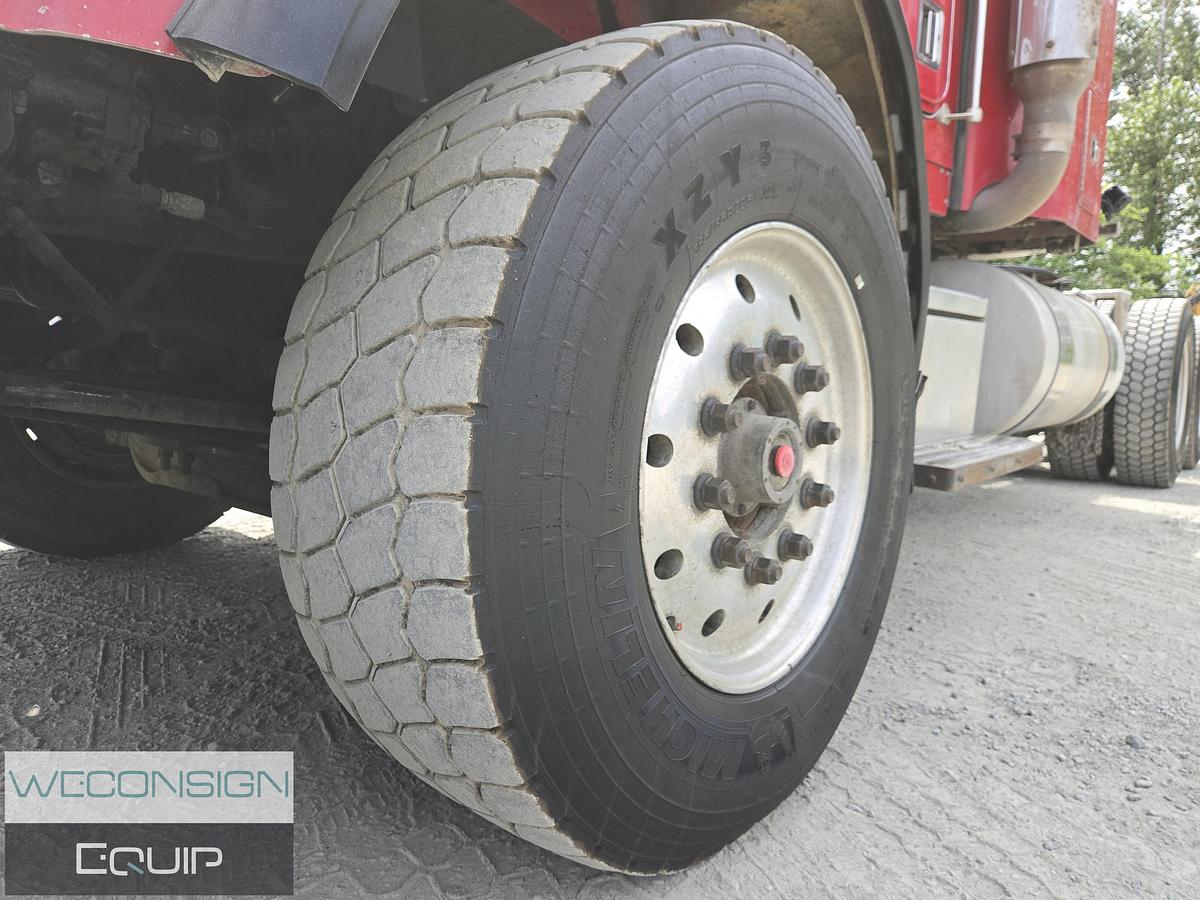 Used 2001 Kenworth T800 TA Lowbed Truck