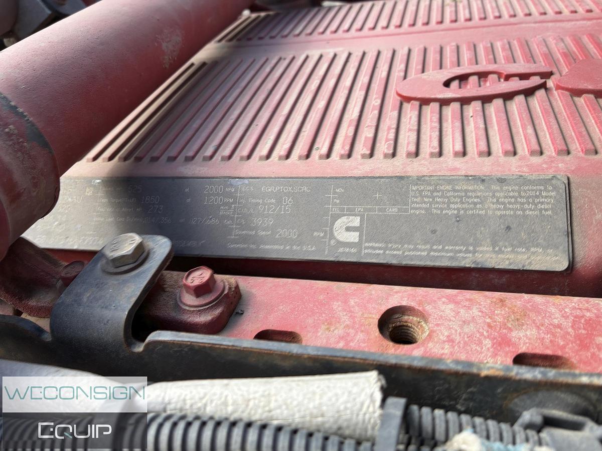 Used 2015 Kenworth T880 Crane Truck