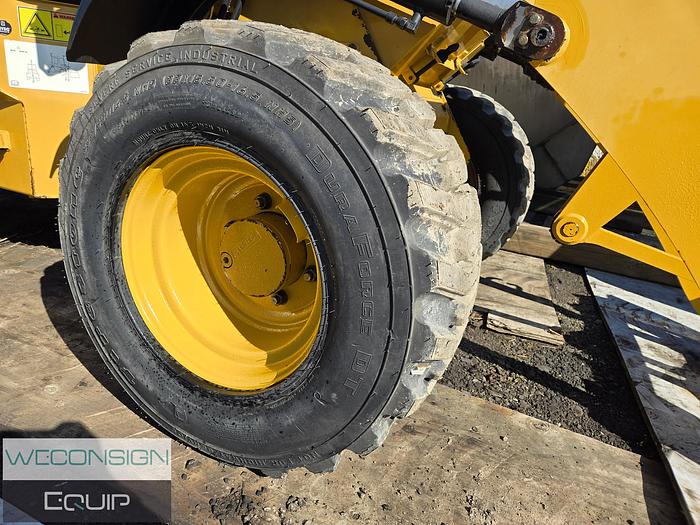 Used CAT 903