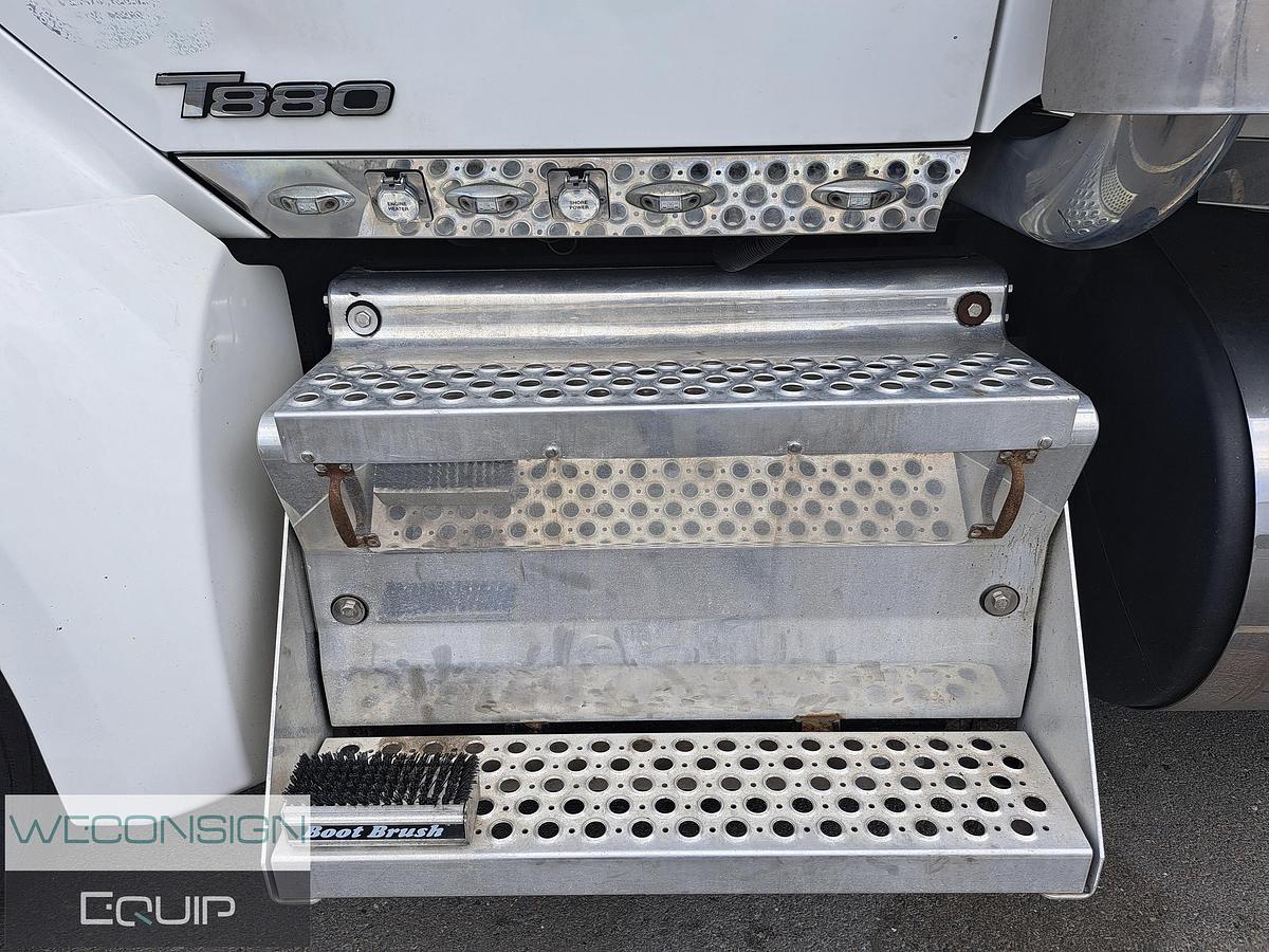 Used 2020 Kenworth T880 With PTO