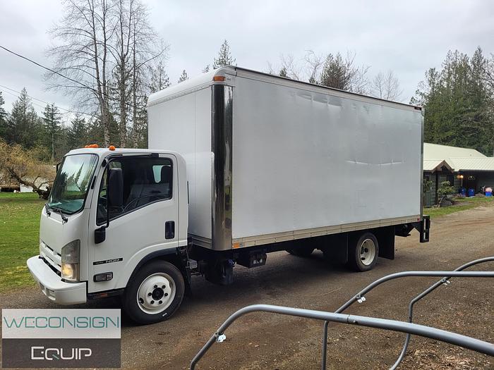 Used 2011 Isuzu NPR 18' Box/Van