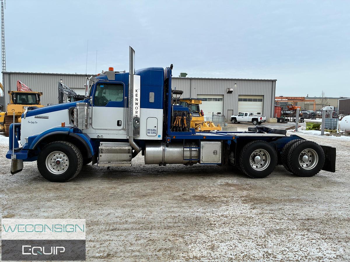 Used 2005 Kenworth T800 Tandem Winch Truck
