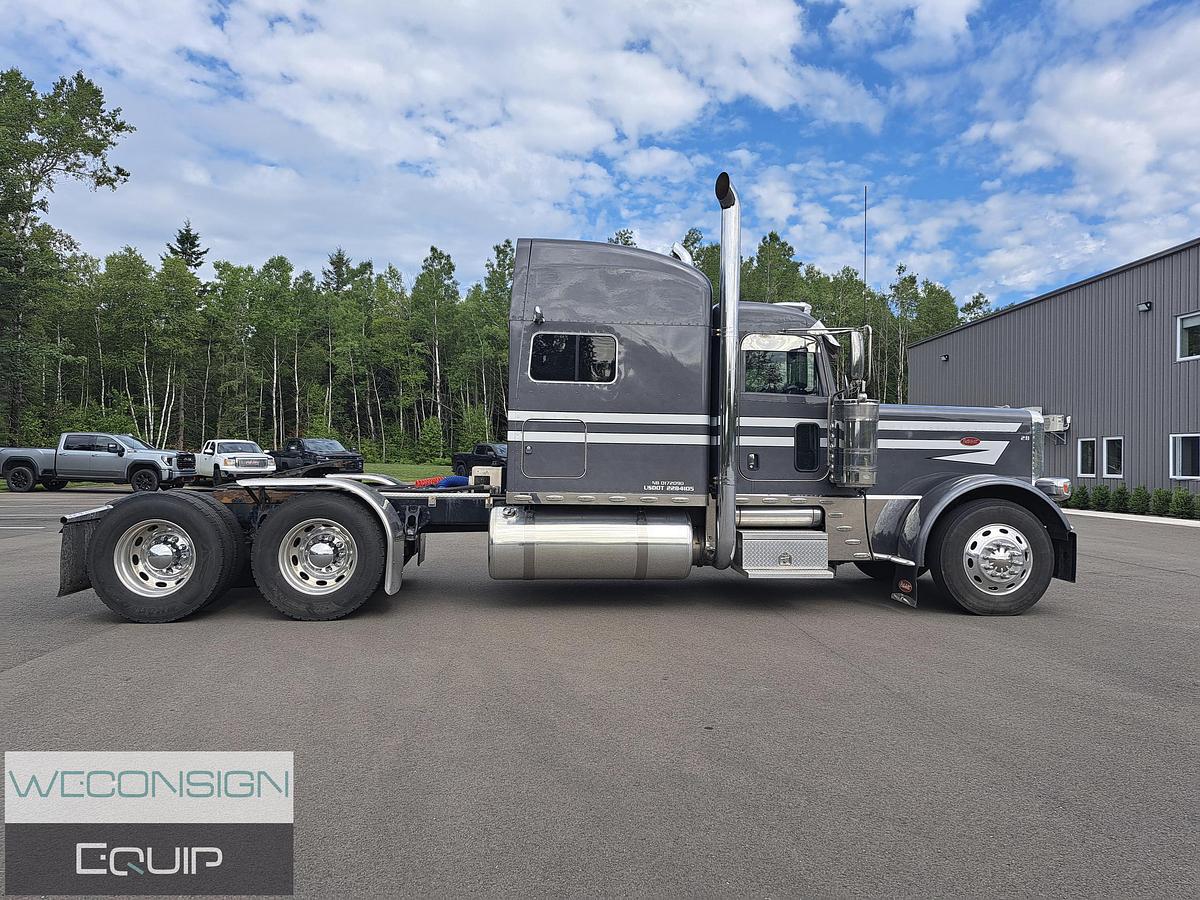 Used 2022 Peterbilt 389