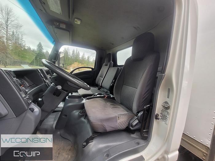 Used 2011 Isuzu NPR 18' Box/Van