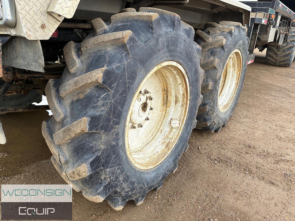 Used 2007 Western Star 6900XD 8x8 Bed Truck