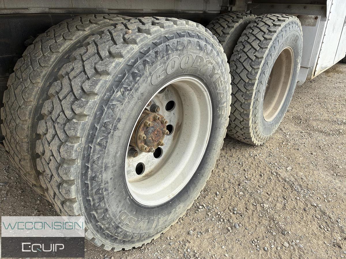 Used 2011 Freightliner Coronado SD Fuel and Lube Truck