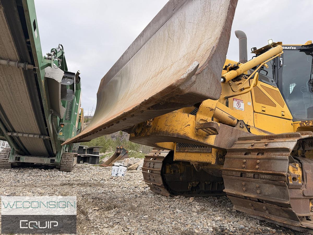 Used 2014 Komatsu D65i Dozer