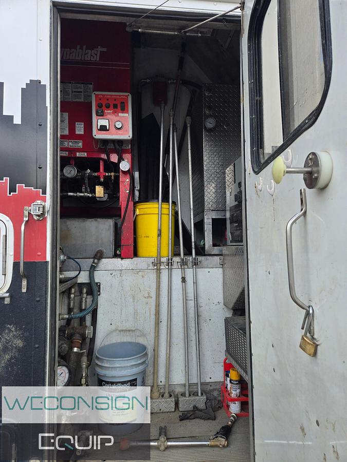 Used 2020 Peterbilt 567 Tri Drive Hydro Excavator