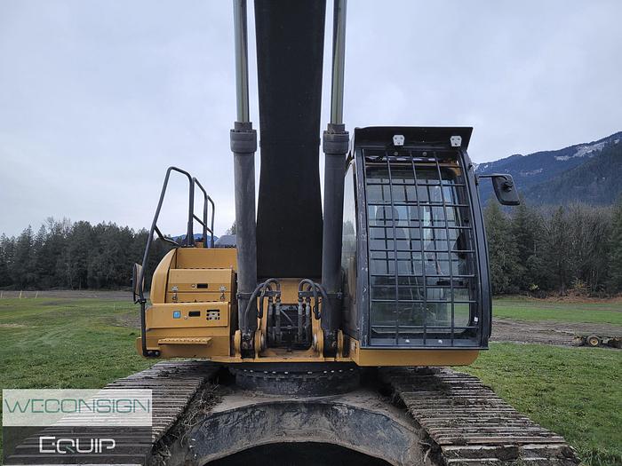Used 2022 John Deere 350G LC Excavator