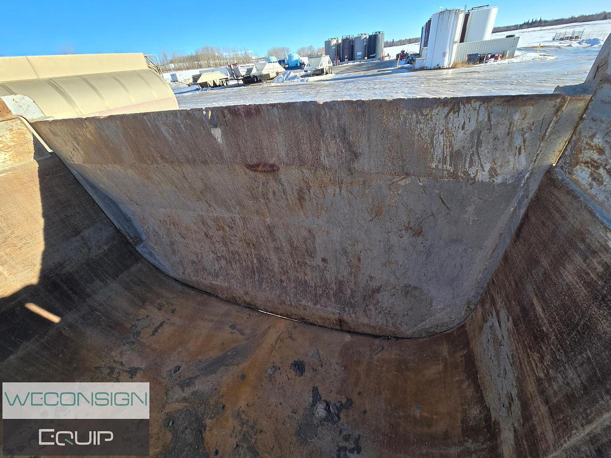 Used 2013 Midland 32'