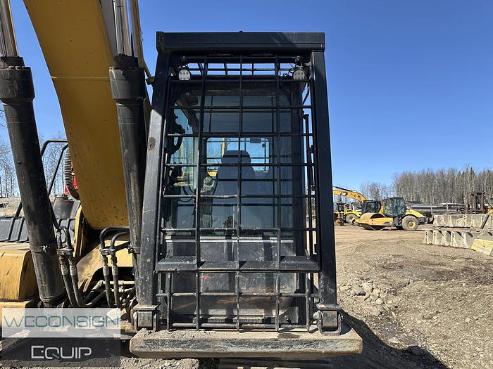 Used 2020 CAT 330 Next Gen Hydraulic Excavator