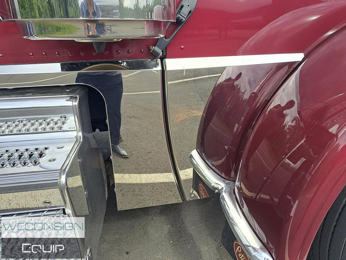 Used 2022 Peterbilt 389