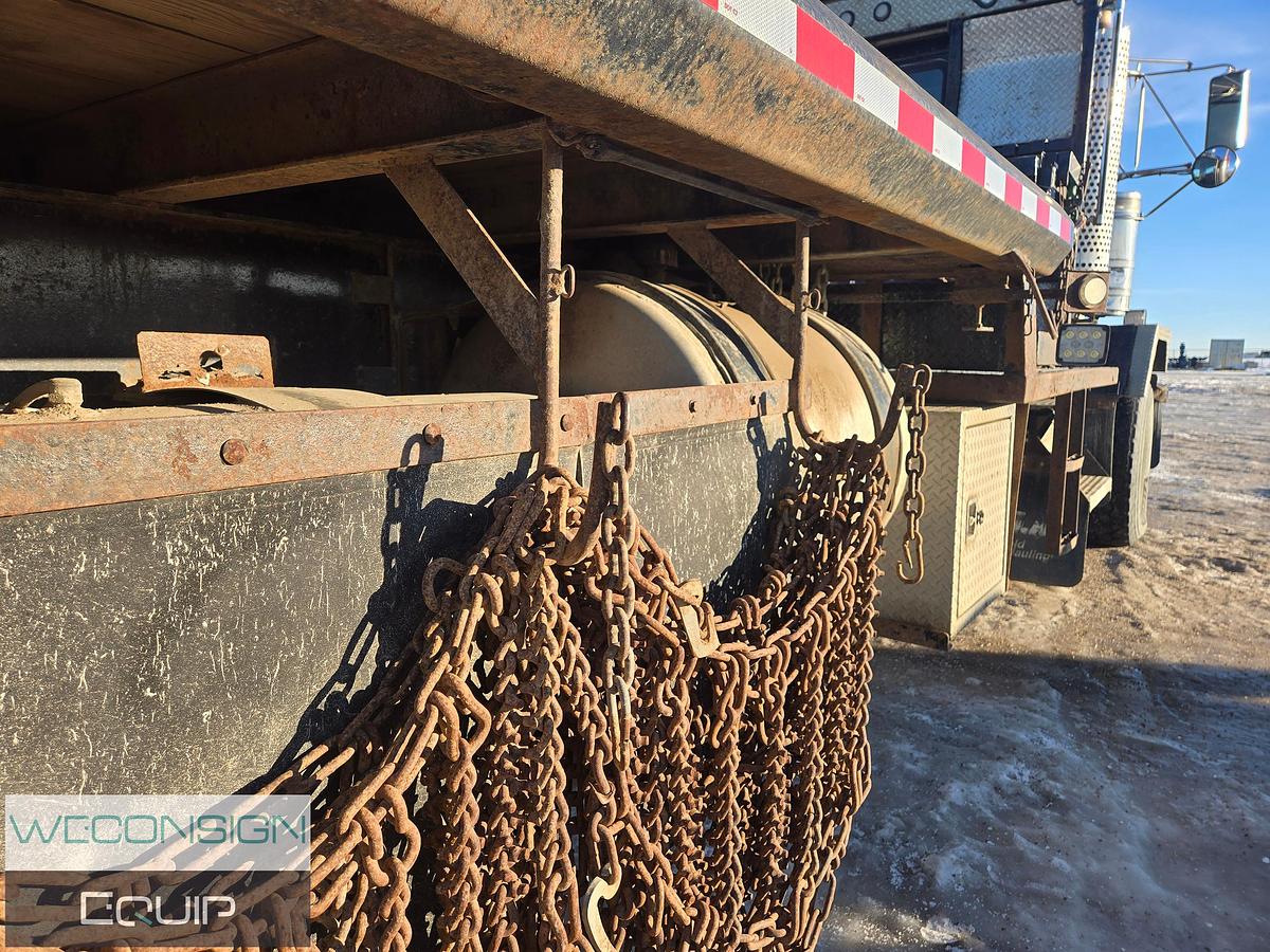 Used 2006 Kenworth C500B Bed Truck