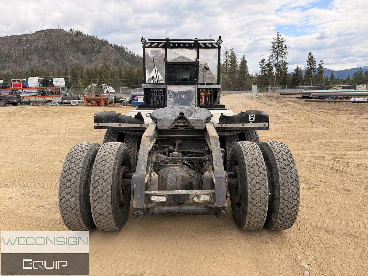 Used 2009 Kenworth T800 Winch Truck