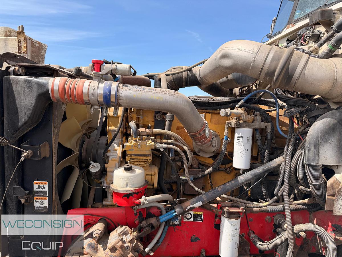 Used 2004 Peterbilt 378 Tandem Winch Truck
