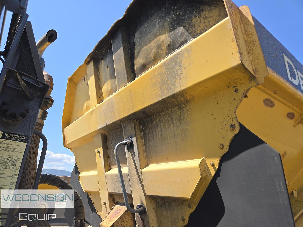 Used RT31 2011 John Deere 300D Articulated Dump Truck