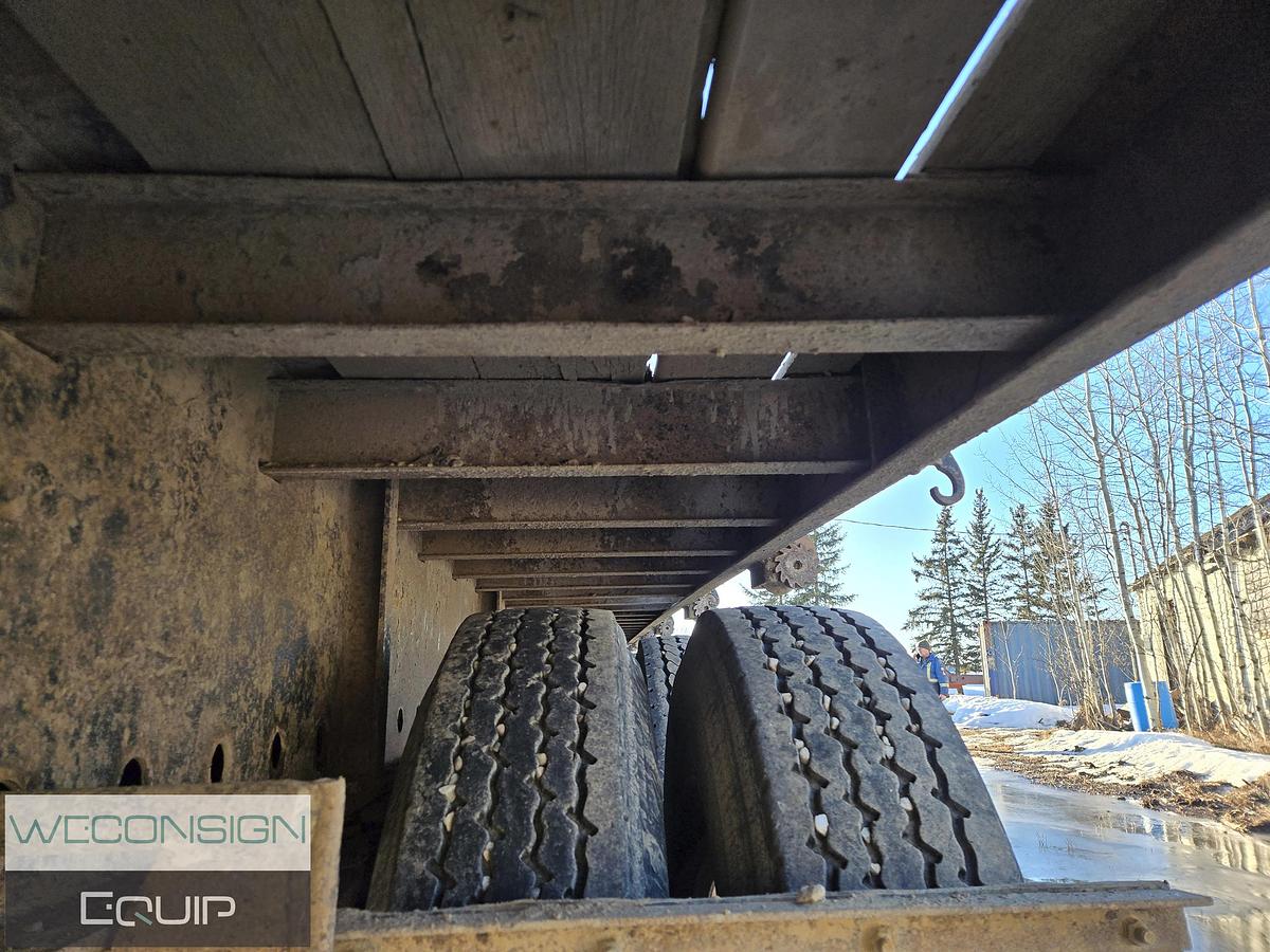 Used 2006 Manac 53' Flat Deck Sliding Axle