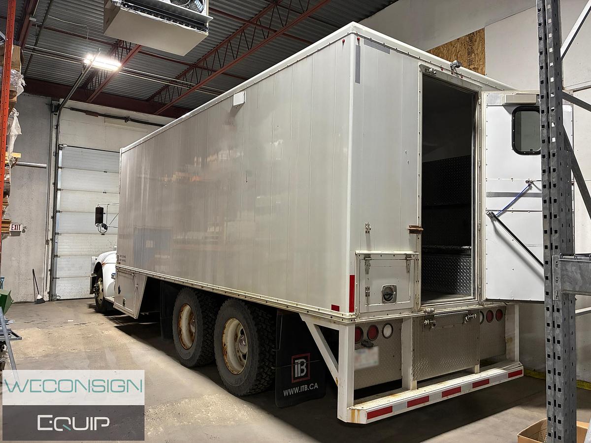 Used 2015 Kenworth T370 Van Truck