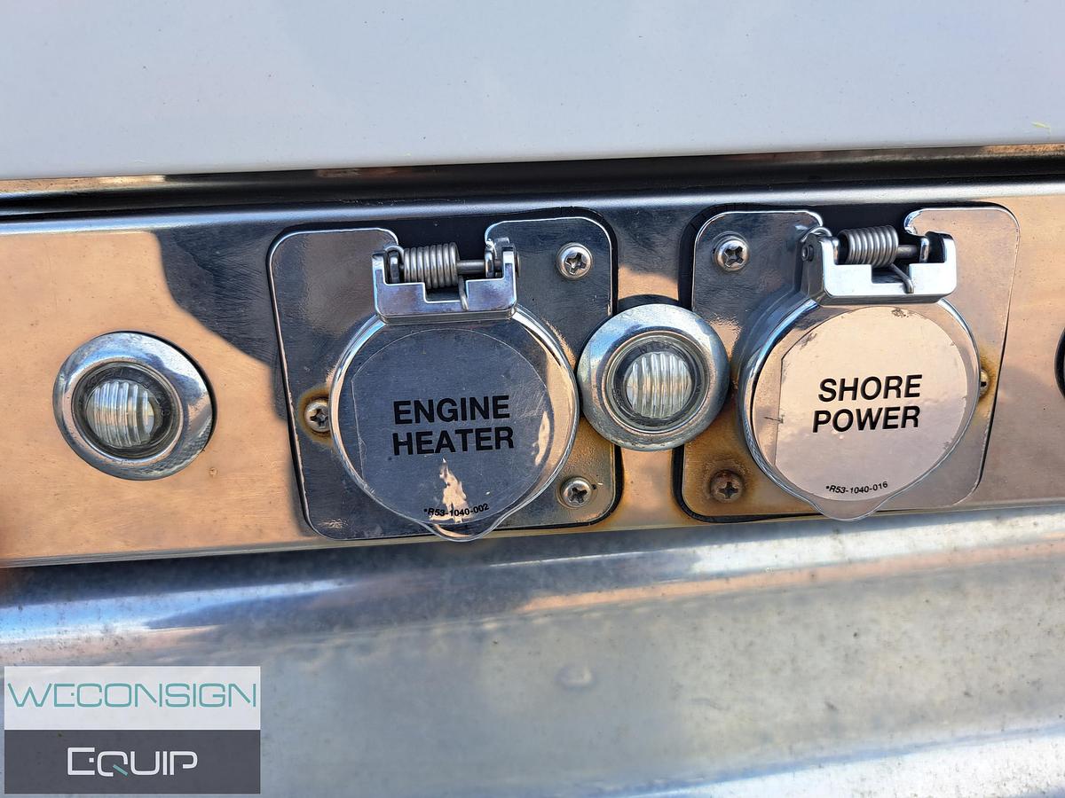 Used 2025 Peterbilt 589