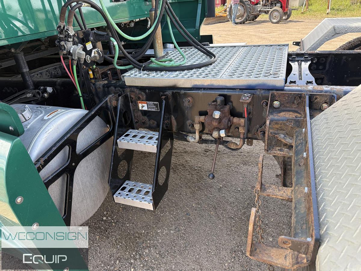 Used 2020 Western Star 5700XE HWY Truck Tractor With Wet-Kit