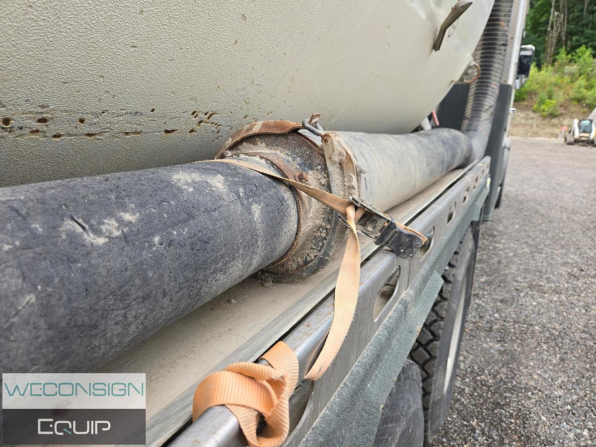 Used 2015 Peterbilt Tri-Axle Hydrovac