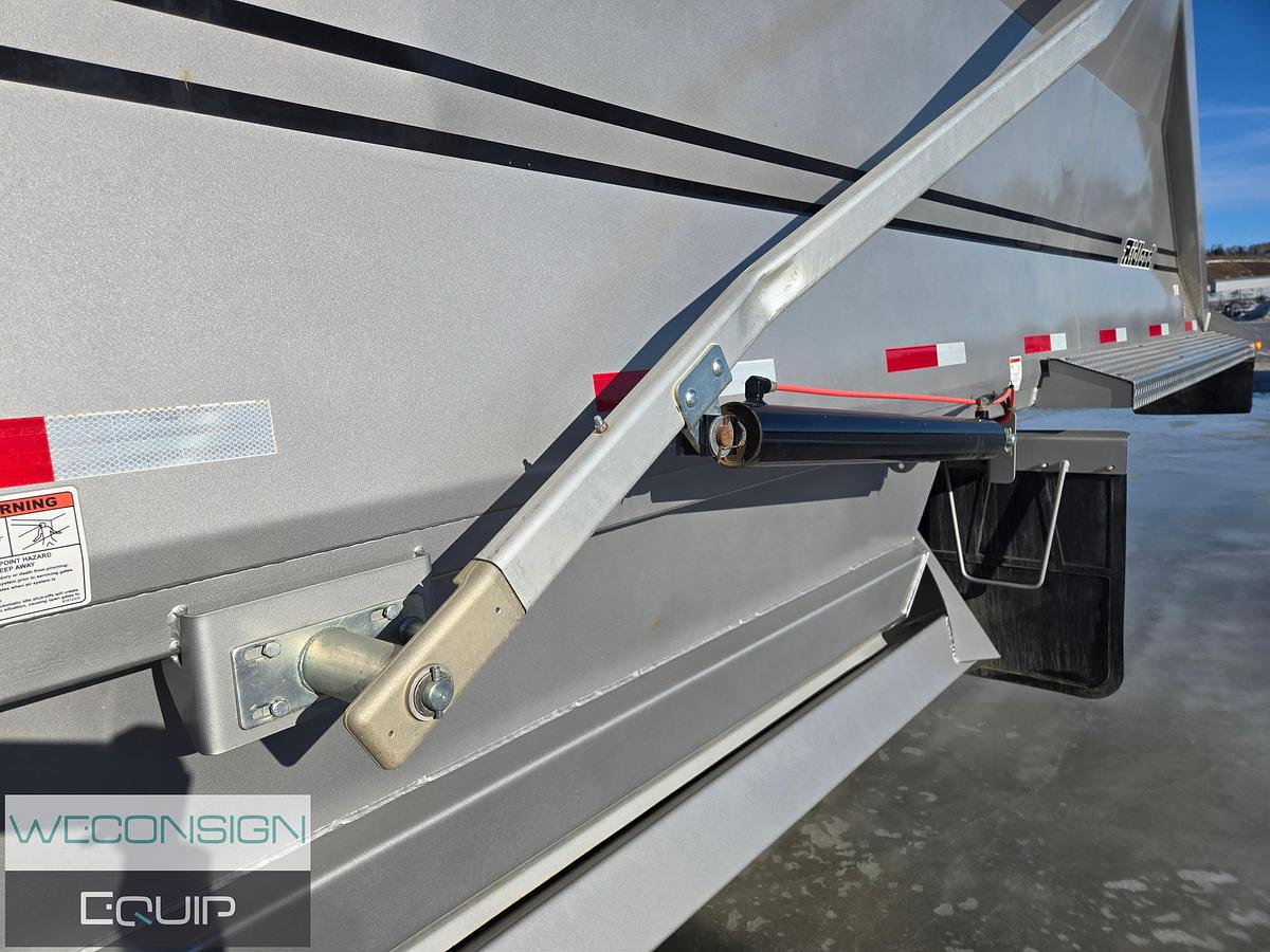 Used 2022 Midland MG43TC3000X Clam Dump Trailer