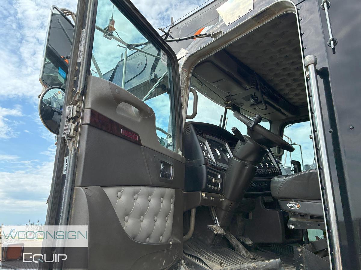 Used 2011 Kenworth C500 45 Ton Picker Truck