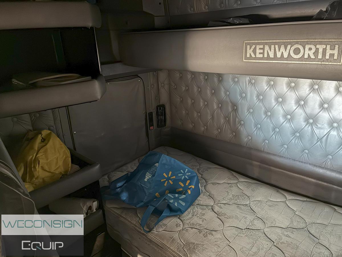 Used 2018 Kenworth T800