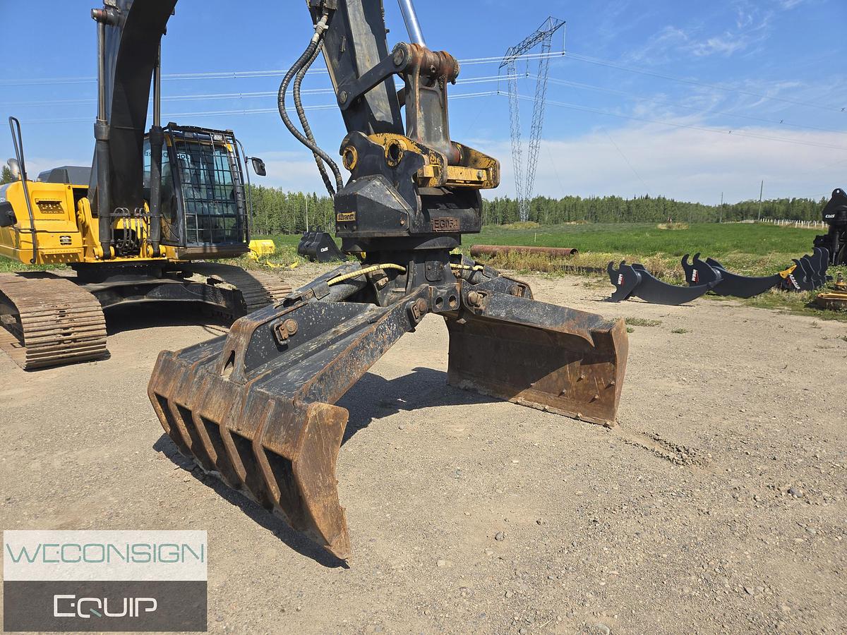 Used 2017 John Deere 250G LC Hydraulic Excavator