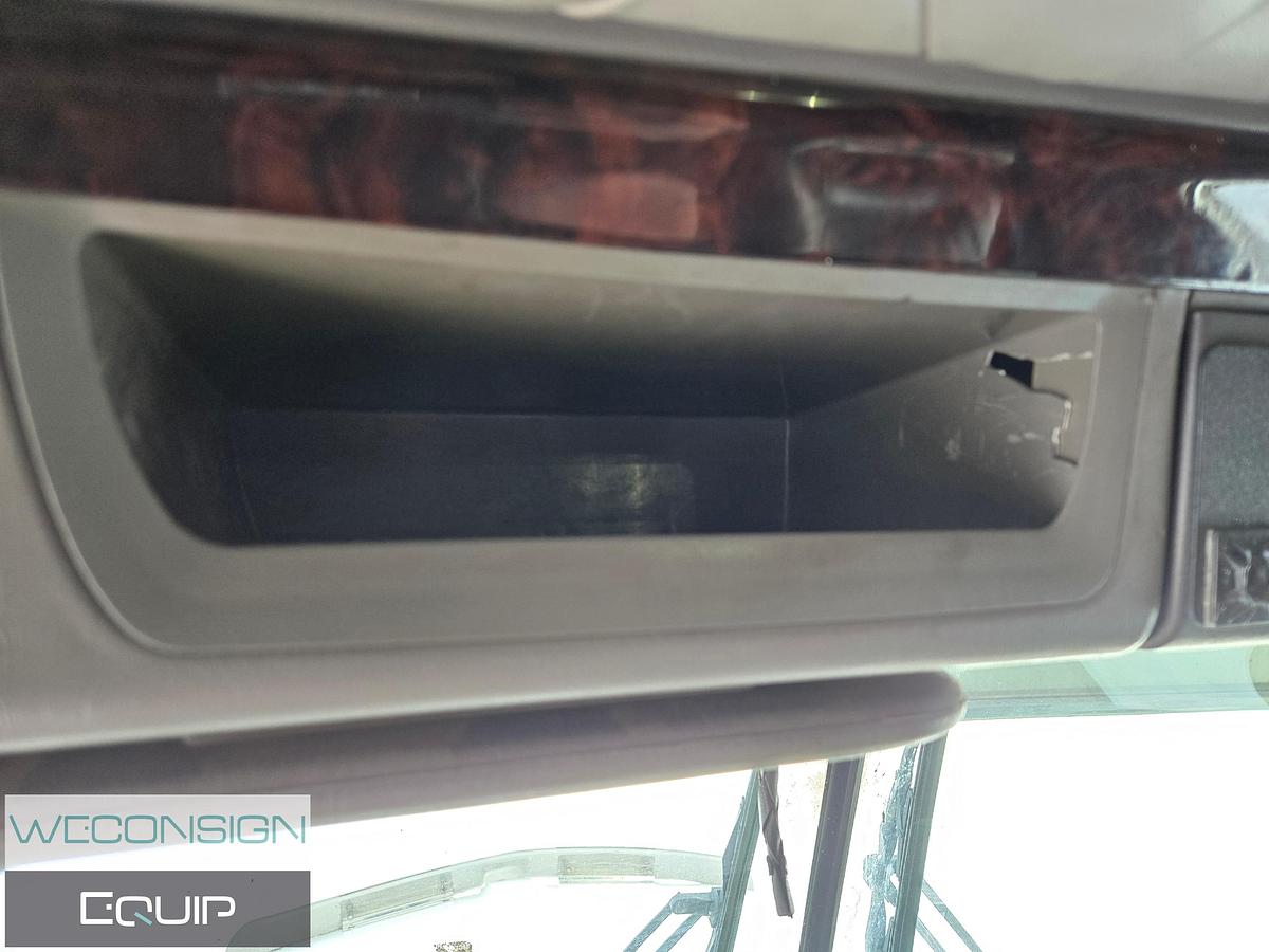 Used 2013 Kenworth T800 Winch Truck