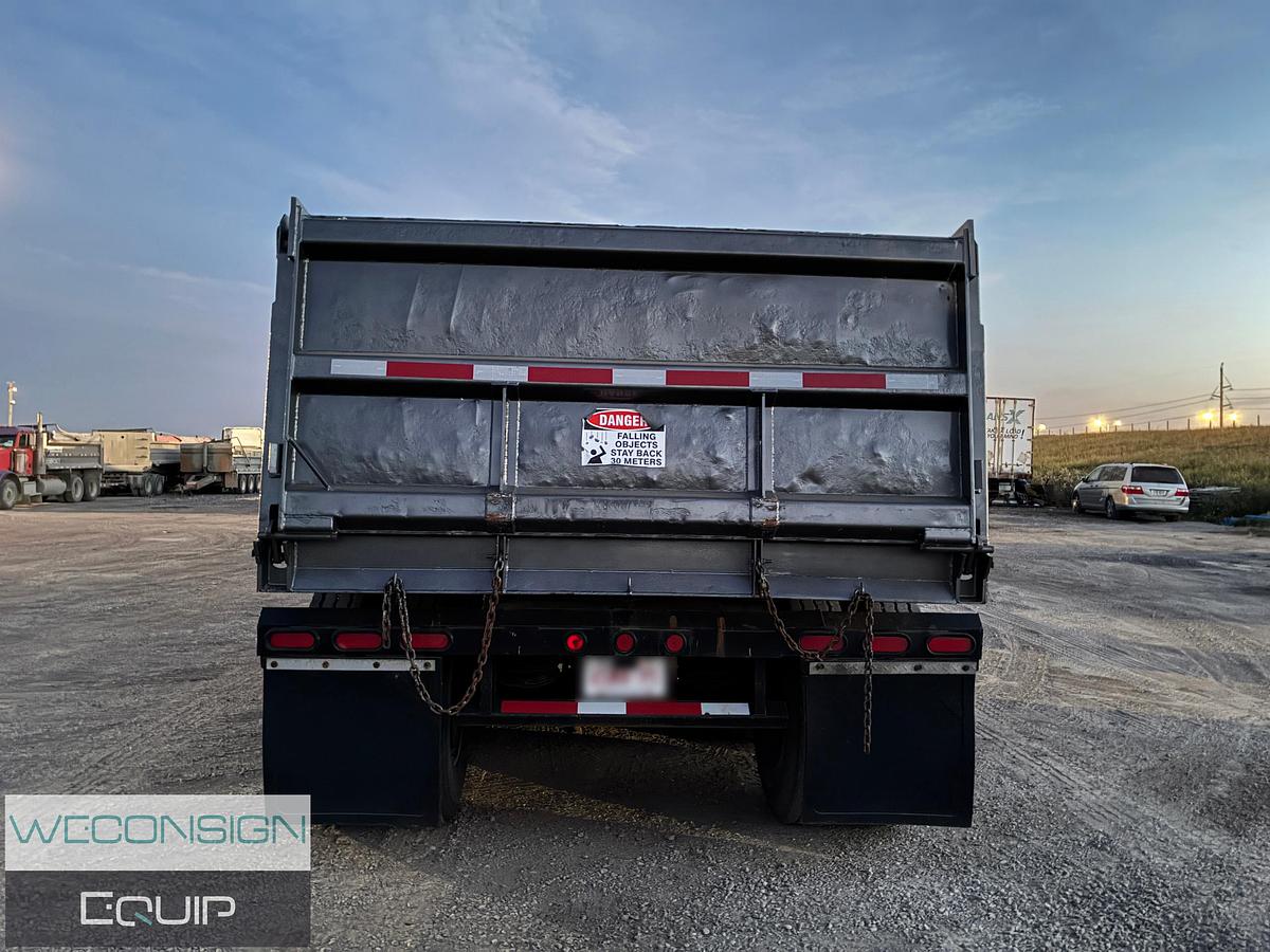Used 2005 Kenworth T800B Dump Truck