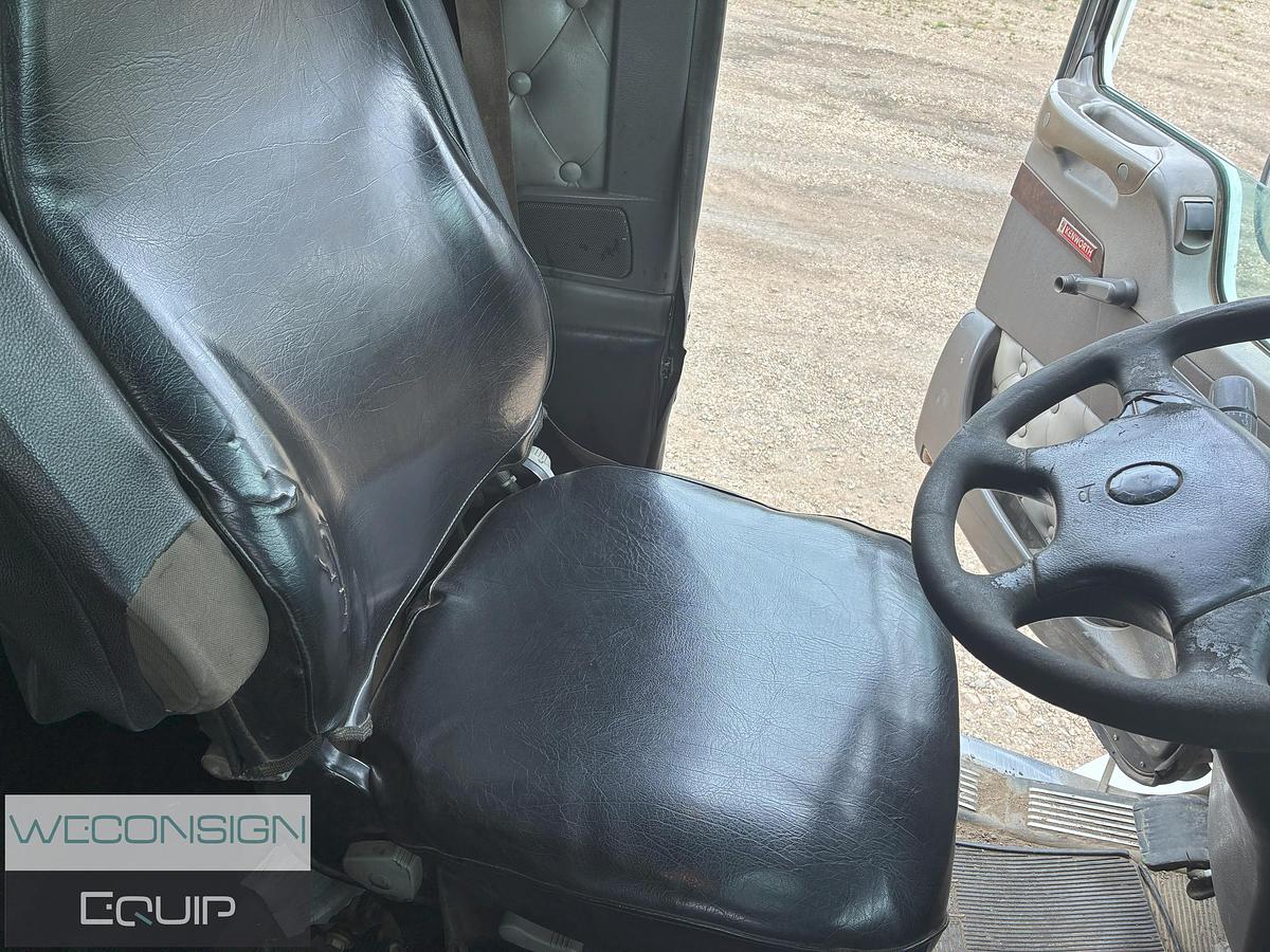 Used 2010 Kenworth SMV01