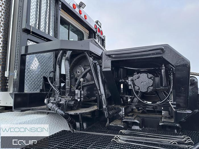 Used 2004 Kenworth C500B Bed Truck