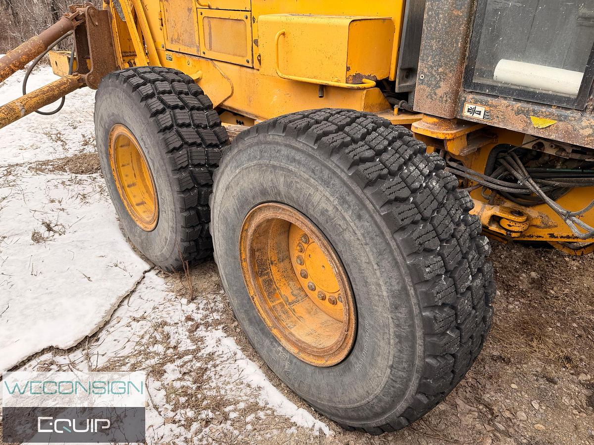 Used 2006 John Deere 872 Grader