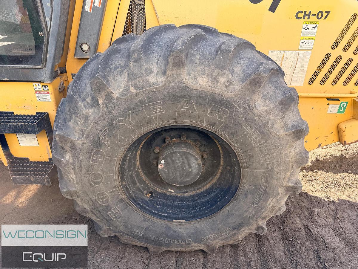 Used 2014 Sakai SV540T 84" Compactor