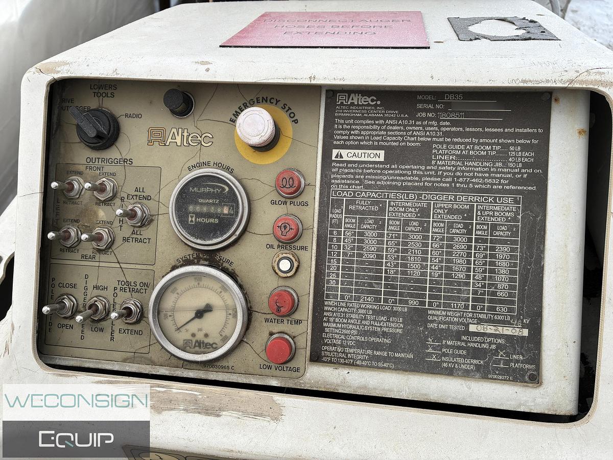 Used 2008 Altec DB35 Track Digger Derrick