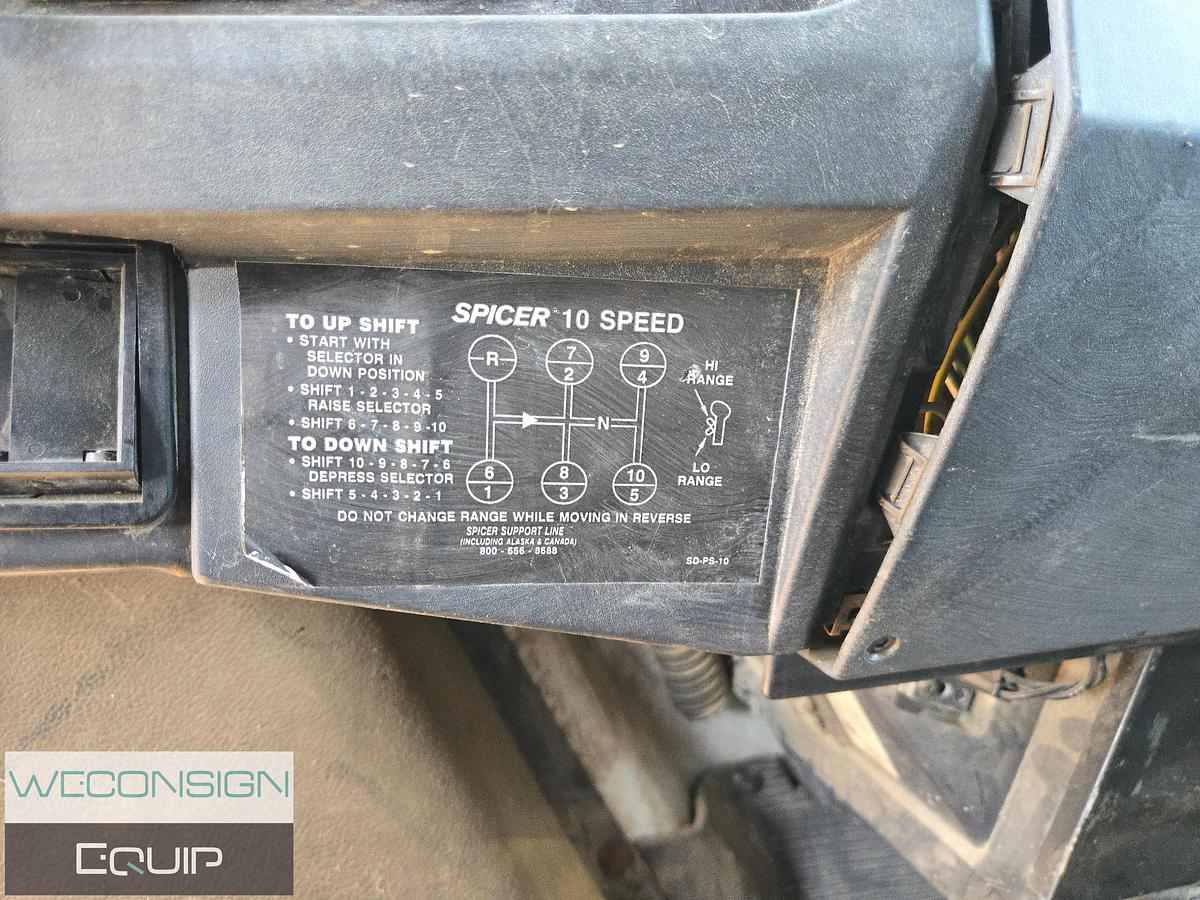 Used 1997 International 4,000 Gallon Water Truck