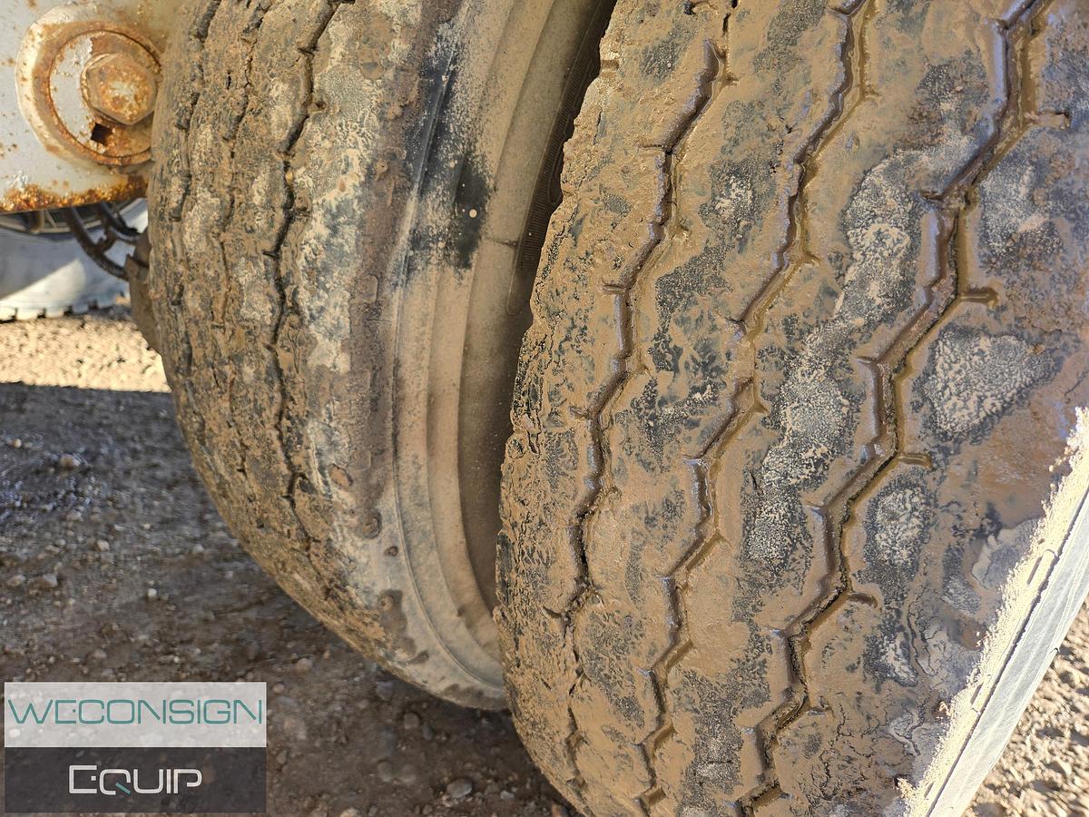 Used 2015 Dragon 38M3 Stainless Silver