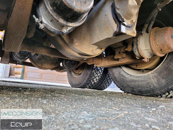 Used 2019 Peterbilt 367 Tandem Roll Off Truck