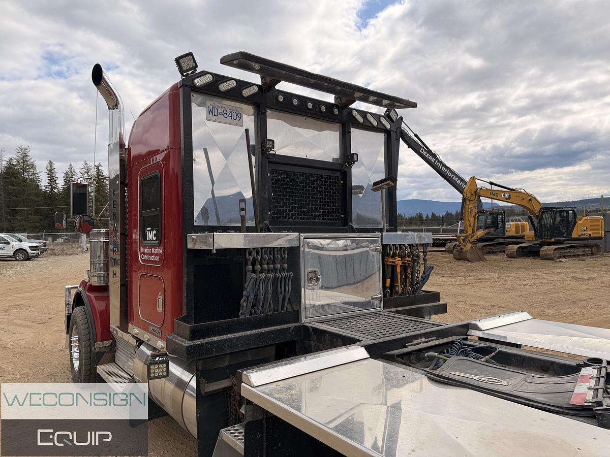 Used 2009 Kenworth T800 Winch Truck