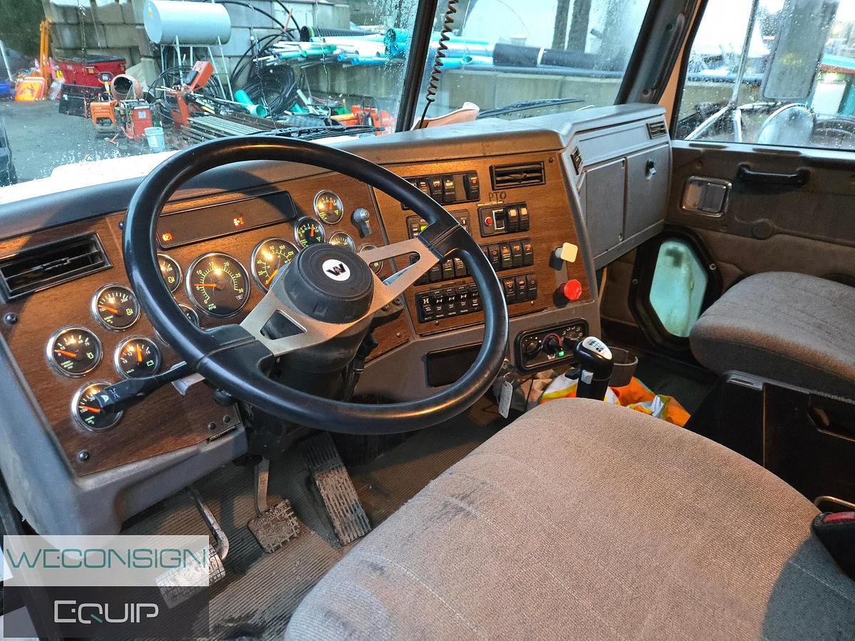 Used 2007 Western Star 4900 Tri Drive Stone Slinger